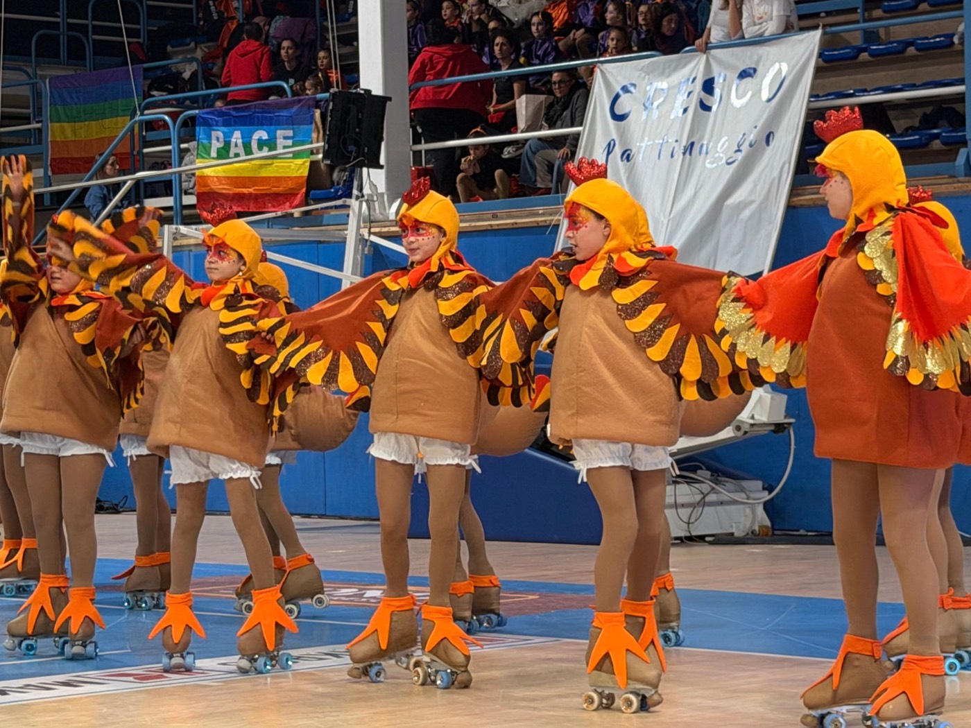Coreografia a tema galletti al Trofeo Mariele Ventre
